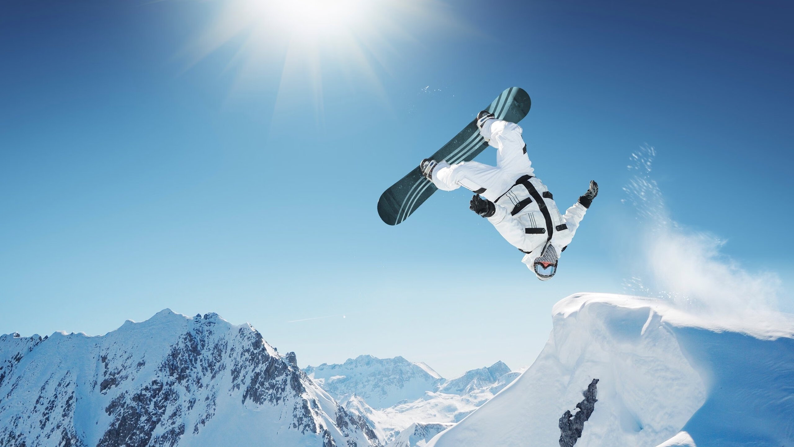 德甲：拜仁稳居第一，多特追赶两分，多特拜仁欧冠